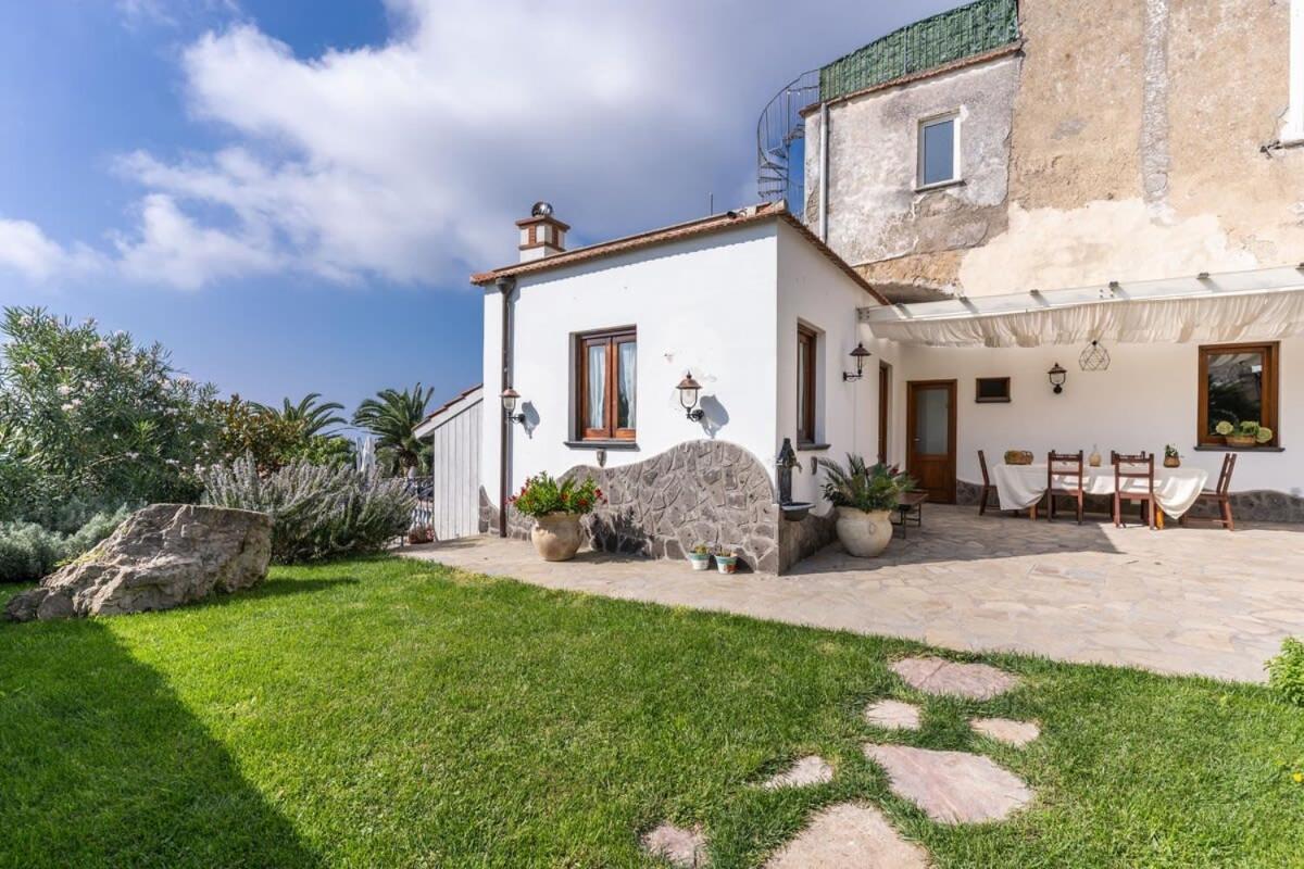 Villa Mimosa Rustic Elegance Views & Pool Massa Lubrense Exteriör bild